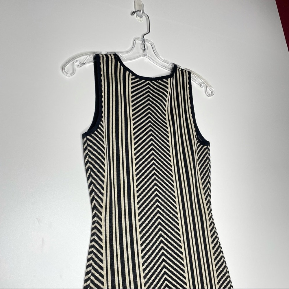 Potters Pot Sleeveless Geometric Knit Mini Sweater Dress Black Cream Burgundy S - Picture 11 of 11